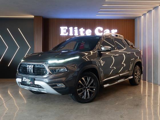 FIAT TORO 2.0 16V TURBO DIESEL RANCH 4WD AT9 FIAT TORO 2.0 16V TURBO DIESEL RANCH 4WD AT9